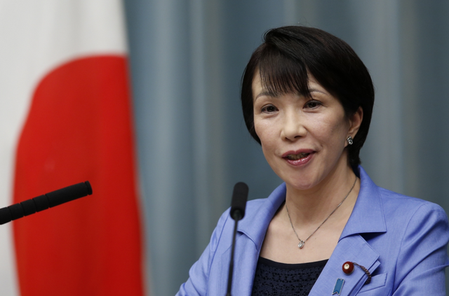 高市早苗逆风翻盘当选，中日关系站上悬崖边，反华首相注定干不久
