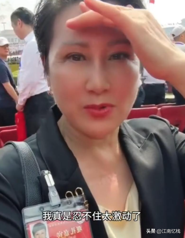 没想到，63岁张凯丽，因九三阅兵上的一个动作，再次实现口碑暴增