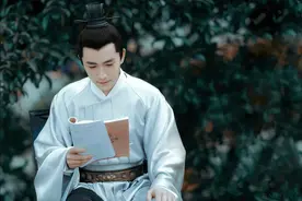 没书卷气就别演才子，看来看去，也就这6位称得上腹有诗书气自华图片