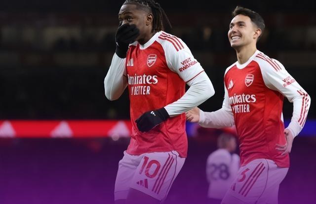 阿森纳4-1，维拉2-1，英超最新积分榜出炉，枪手北伦敦德比大胜