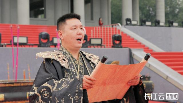 人人人人人……万名游客相聚炎帝故里“寻根+庆生”！
