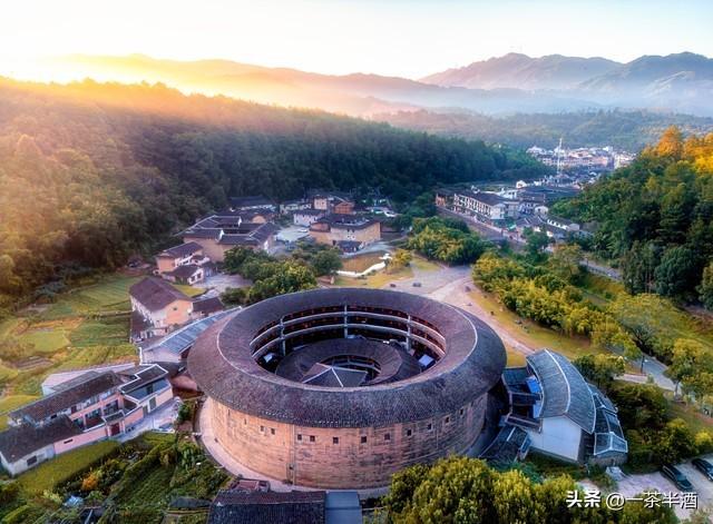 自驾福建全境攻略！15天保姆线路，串联热门景点免费营地特色美食