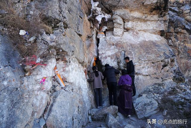 宗喀巴大师亲自建立的格鲁派第一座寺院，格鲁派的祖寺——甘丹寺