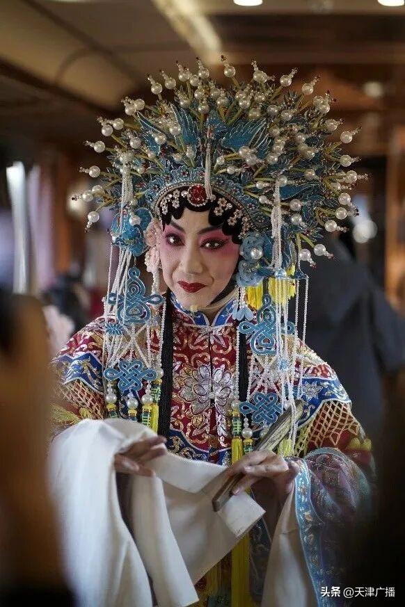 刷爆朋友圈！天津这趟列车太会了！