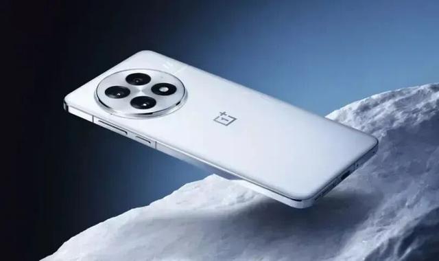 一加15再曝，6.78英寸屏 最高可选16GB+1TB