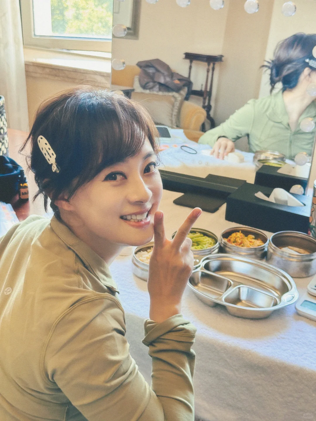 不装了！央视公开“点名”孙俪，原来张艺谋一个字都没说错