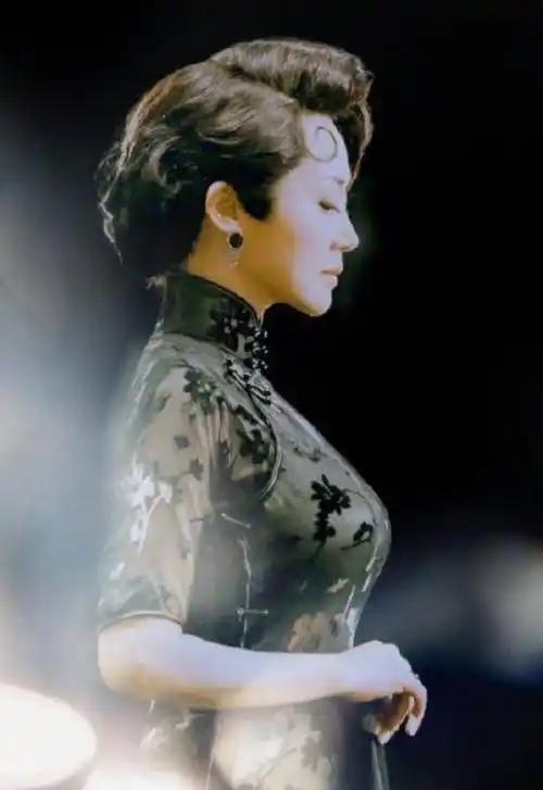 她一生"风流成性、老少通吃"，撩汉无数	，现如今56岁却依旧单身