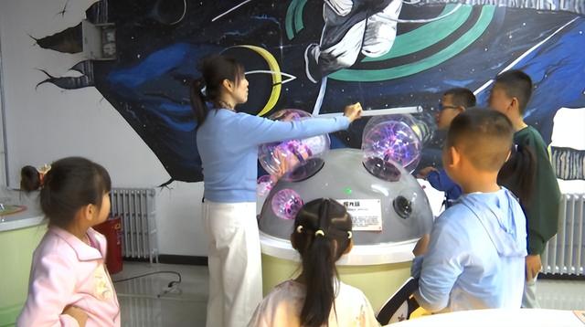合水县以多彩科普教育助力青少年探索科学世界