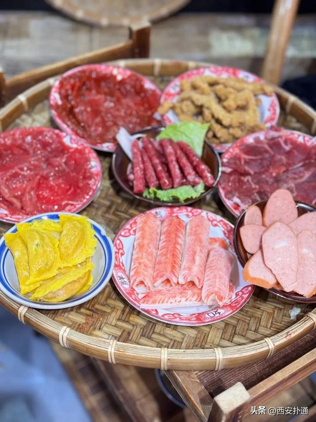 10万+人都馋的宝藏美食县城！西安出发一天往返！