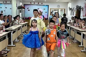 废料再利用！这场“环保时装秀”太潮了图片