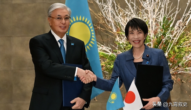 日本天皇亲自出山，对中国的反击正式开始，高市早苗憋出了一妙计