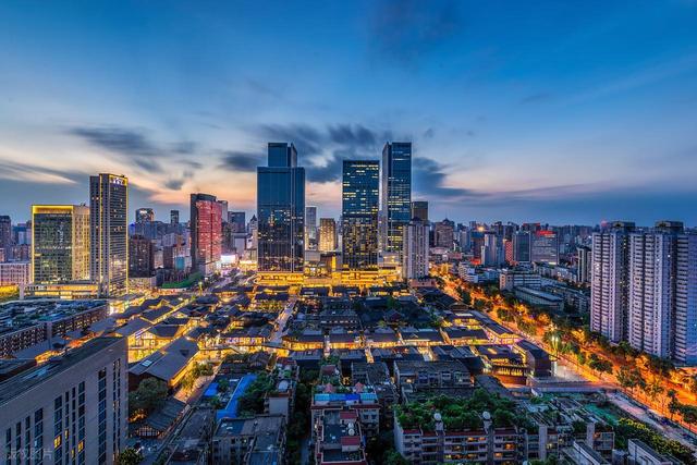中国人口“巨无霸”省会，仅次于三大直辖市，游客：来了就不想走