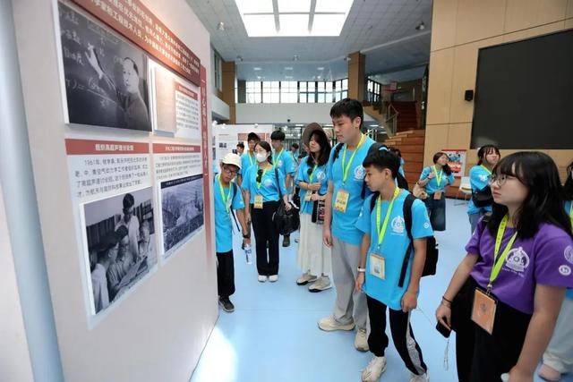 300余名港澳台与内地青年探秘宁夏 共赴自然资源保育之约——“爱我中华”青年大汇聚火车团来宁交流参访掠影