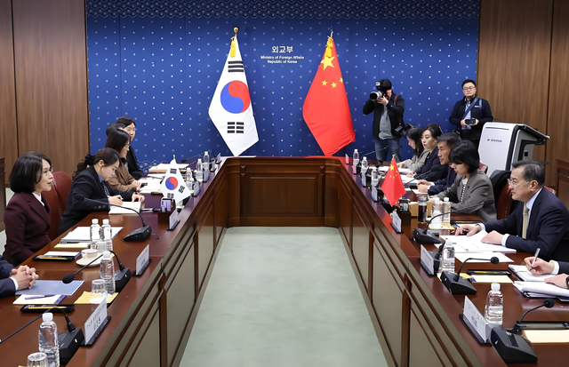 一夜变天 ! 李在明与特朗普会晤后宣布：放弃经济靠中国 , 安全靠美国