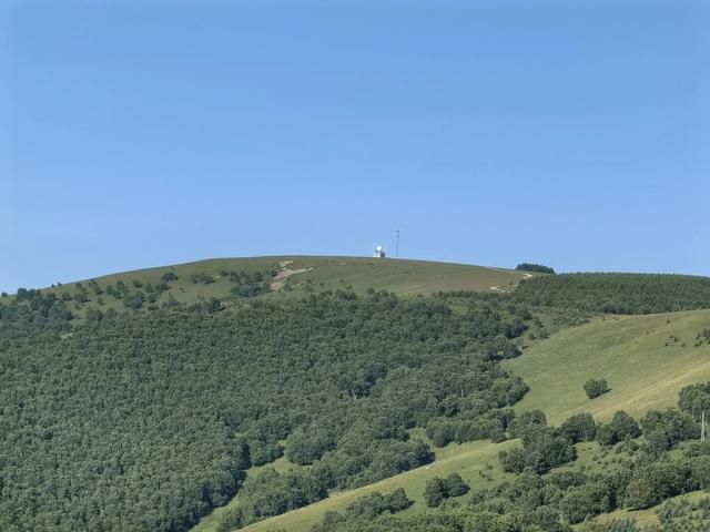 从辽阳到巴林左旗到宁城，既是一次地域旅行，也是一次历史回望