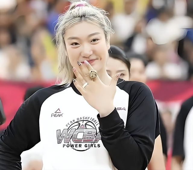细数李梦的“五宗罪”：她的五个“不懂事”，撕开了体育圈的伪善
