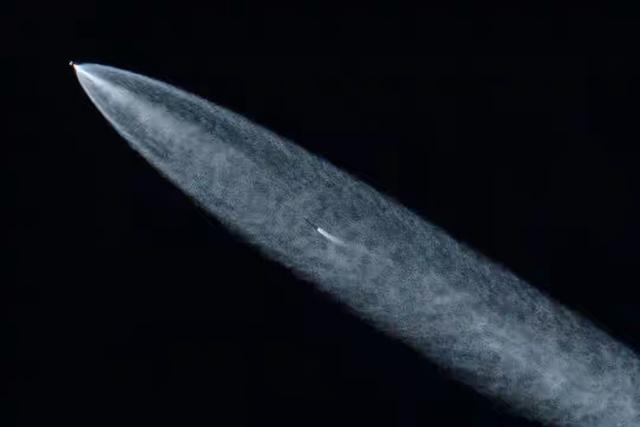 南京导航失灵同一天，一颗美国卫星突发罕见事故，在太空迅速坠落