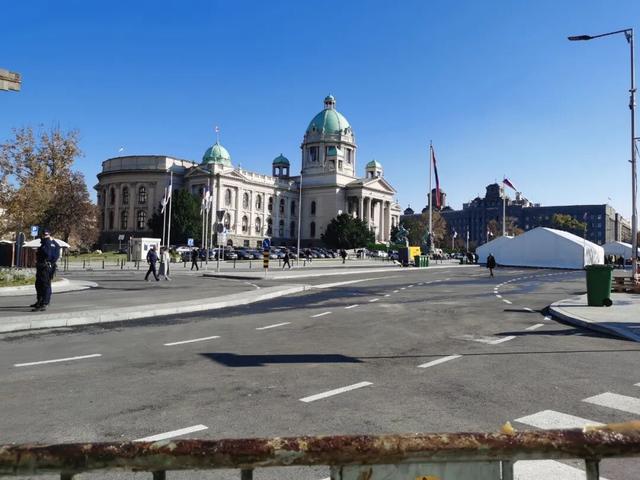 塞尔维亚，一座被轰炸过78天的城市的新生，贝尔格莱德一日游记