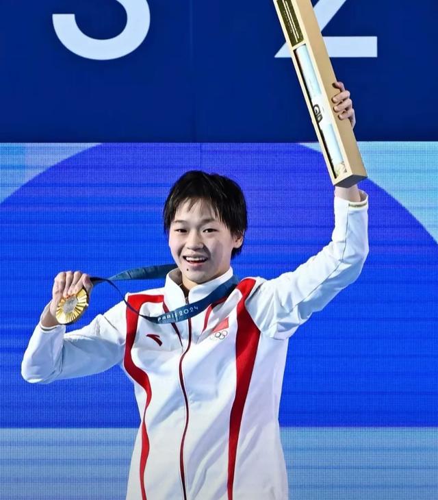 全红婵夺金仅3天，出现2件令人担心的事，央视下场发文为她撑腰