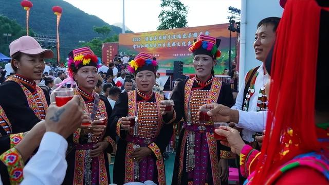 【铸牢中华民族共同体意识】花开李仙江畔 搭建起两县四乡民族团结共聚共识的文化交响曲