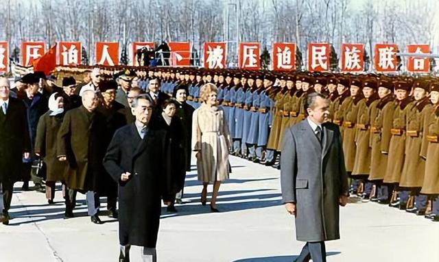 中国境内唯一一支外国军队，赶了50年赶不走，至今仍驻扎在北京