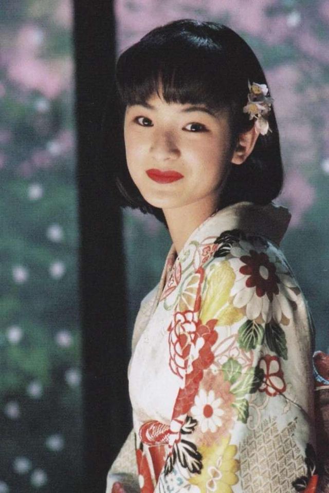 《迪迦奥特曼》中有哪些好看的女性角色?