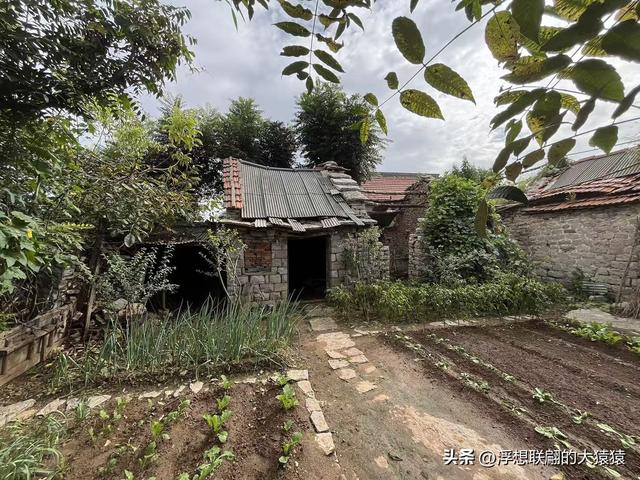 莱芜禹王山顶有座明初建立的古村：东平洲