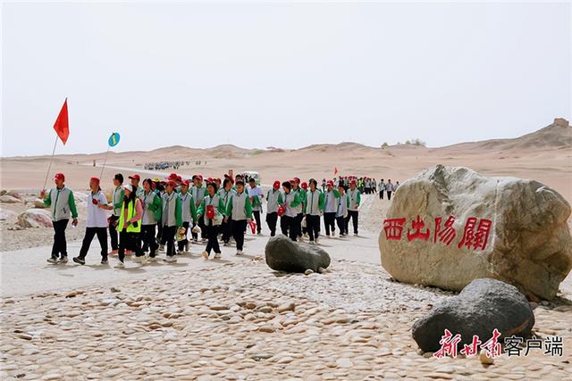 触摸历史 读懂千年——研学游成为敦煌旅游新时尚