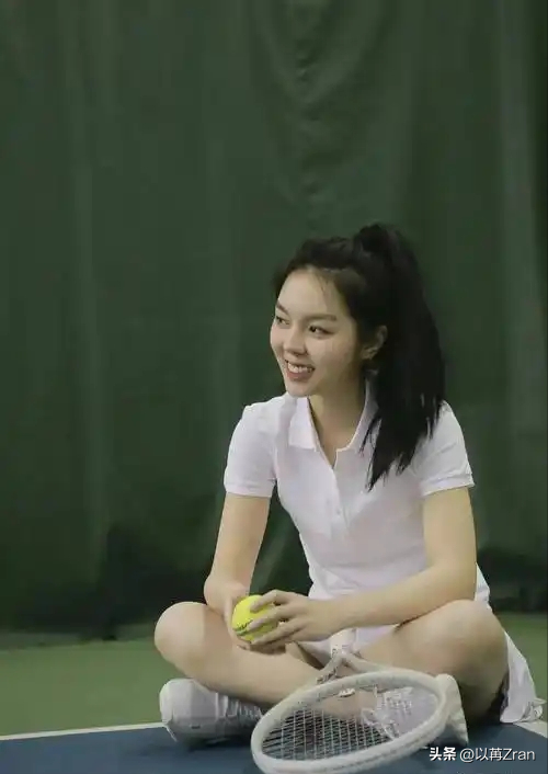 李咏也没想到，自己离世7年后，23岁的女儿就走上一条"不归路"