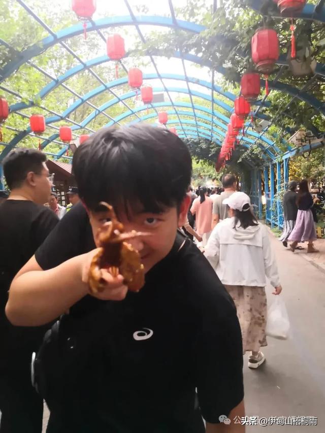 新疆之行(十三)伊宁 喀赞其和六星街