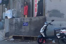 回归闹市的裁缝铺：时光流转，总有人缝缝补补图片