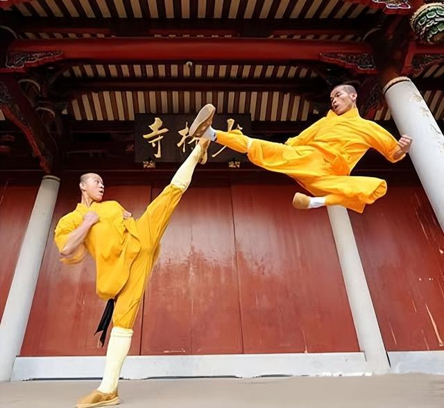 李连杰早就发现真相了！少林寺没几个是真和尚，会武功也是假的