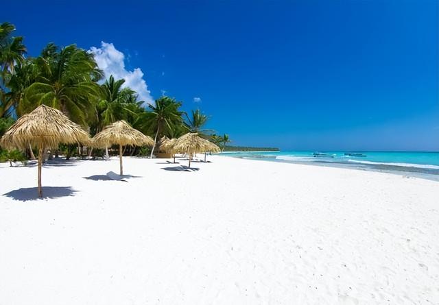 三亚和北海都住过，说句实话，两城相比，北海要比三亚好多了