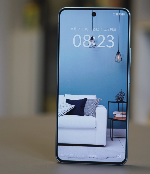 vivo Y500重磅官宣！8200mAh核能电池+IP69防水，要革充电宝的命?