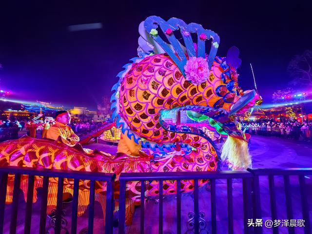 云梦：文化碰撞与音乐狂欢 祥云湾一周年庆典亮点纷呈