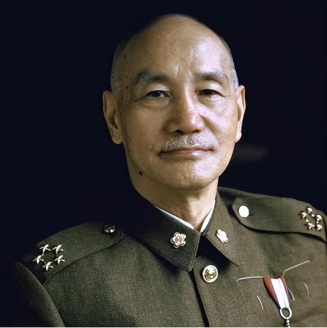 1965年，毛主席劝蒋介石回大陆，老蒋提出六个要求，毛主席：同意