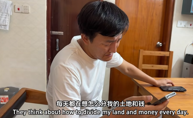 中国夫妻帮扶孟加拉贫民窟一家人，却反遭背刺威胁：不给钱不能走