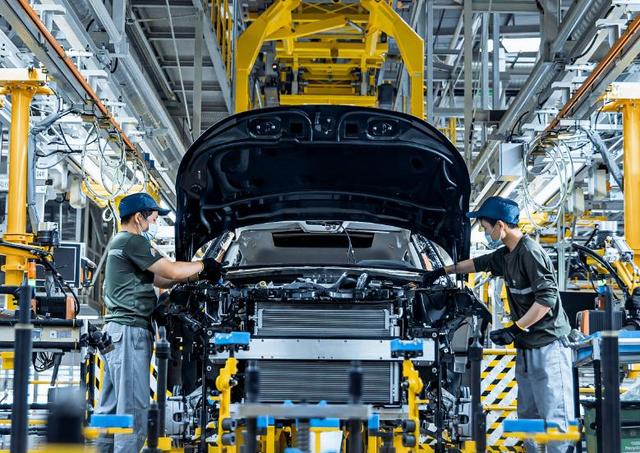 日媒：给中国50年也造不出日本发动机！马斯克：中国车企值得尊重