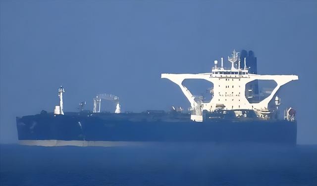 不再沉默了！马杜罗通告190国，中方原油遭劫掠，美国捅了马蜂窝