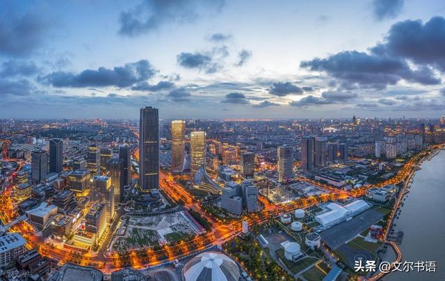 中国最“可惜”的城市，曾经比深圳还耀眼，如今却沦为三线
