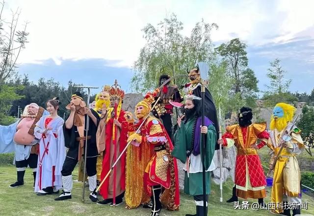仲夏限定狂欢!“梦回西游 奇妙戎子”戎子酒庄景区夜游嘉年华,邀您共赴一场梦幻之旅!