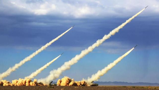 北约32国联盟，分2路进逼中国，中方74岁老将出马	，说了句大实话