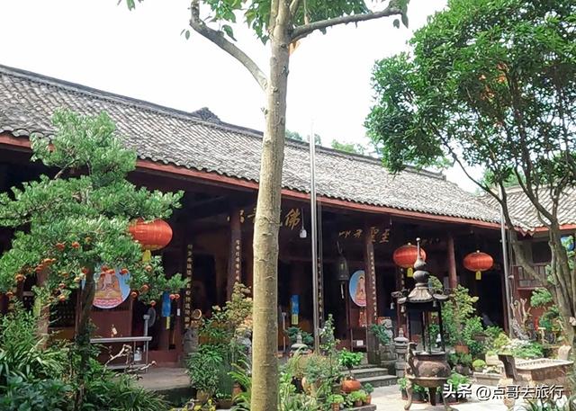 成都邛崃低调的花园寺庙，充满人间烟火，高铁公交直达！