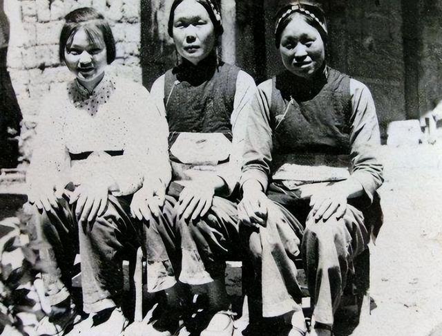 好色成性的匪首周寿娃，侮辱600多名女性，因其四姨太暴露被处决