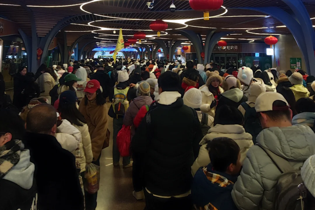 2026马年春节假期，全国最堵十大景区出炉：一眼望不到边的人头！