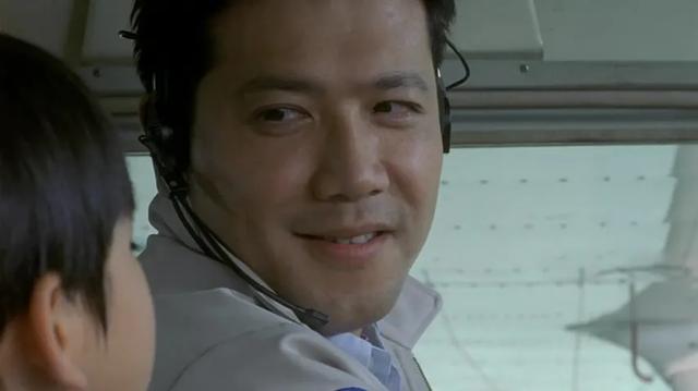 你相信光吗——奥特曼家族大全集