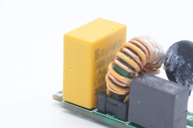 主流快充全兼容，超小体积，倍仕达65W氮化镓充电器拆解