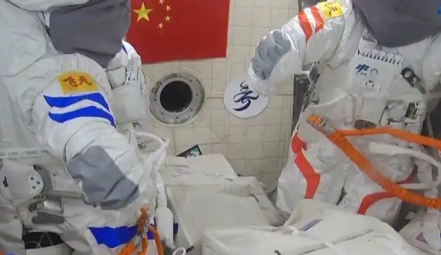 全球都在看中国如何救援航天员！俄罗斯和美国9个月，中国多久？