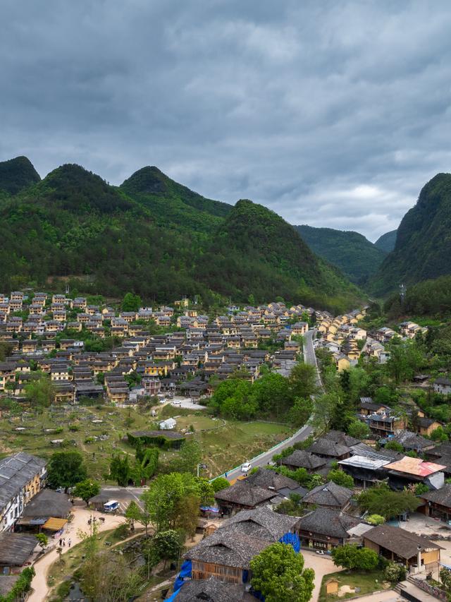 高铁开通之后，荔波为什么更像“过路站”了