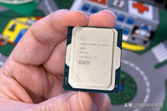 2025年CPU终极指南：AMD vs 英特尔，从入门到旗舰该选谁？